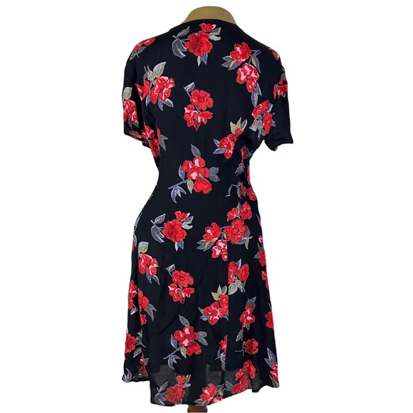 Miss Selfridge Black Floral Wrap Dress - Picture 4 of 8